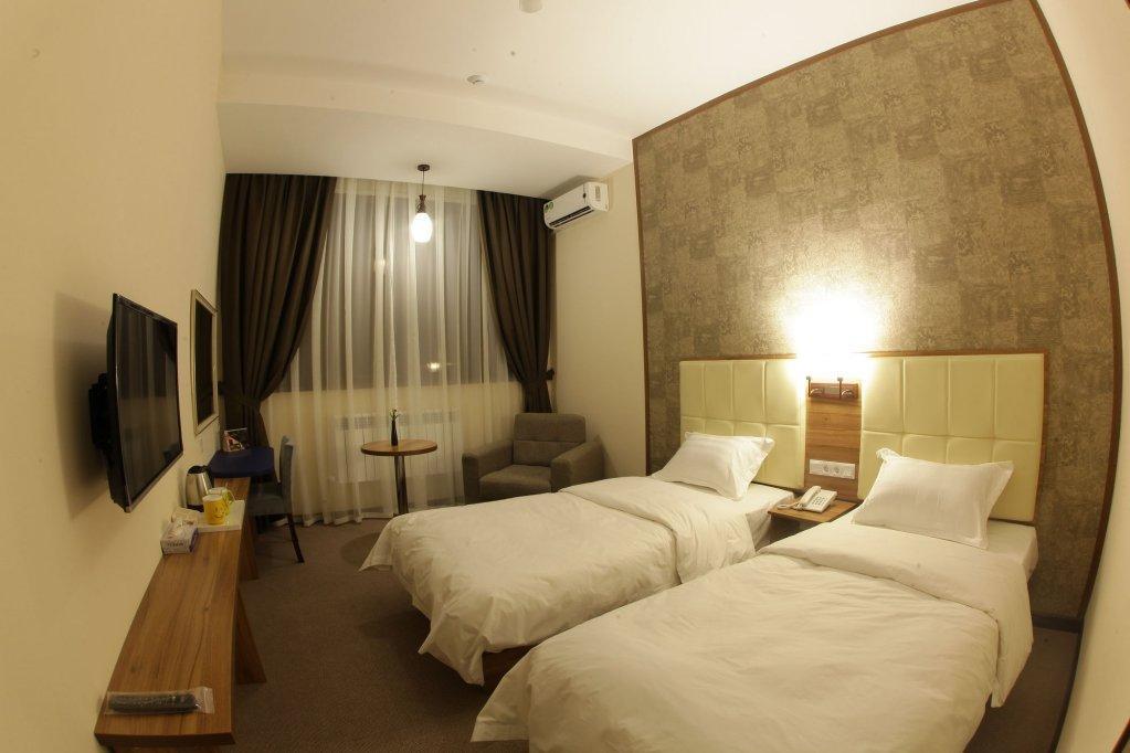 Sayyoh Hotel Ташкент Екстер'єр фото