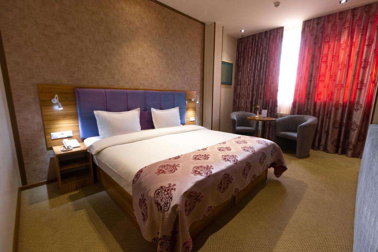 Sayyoh Hotel Ташкент Екстер'єр фото